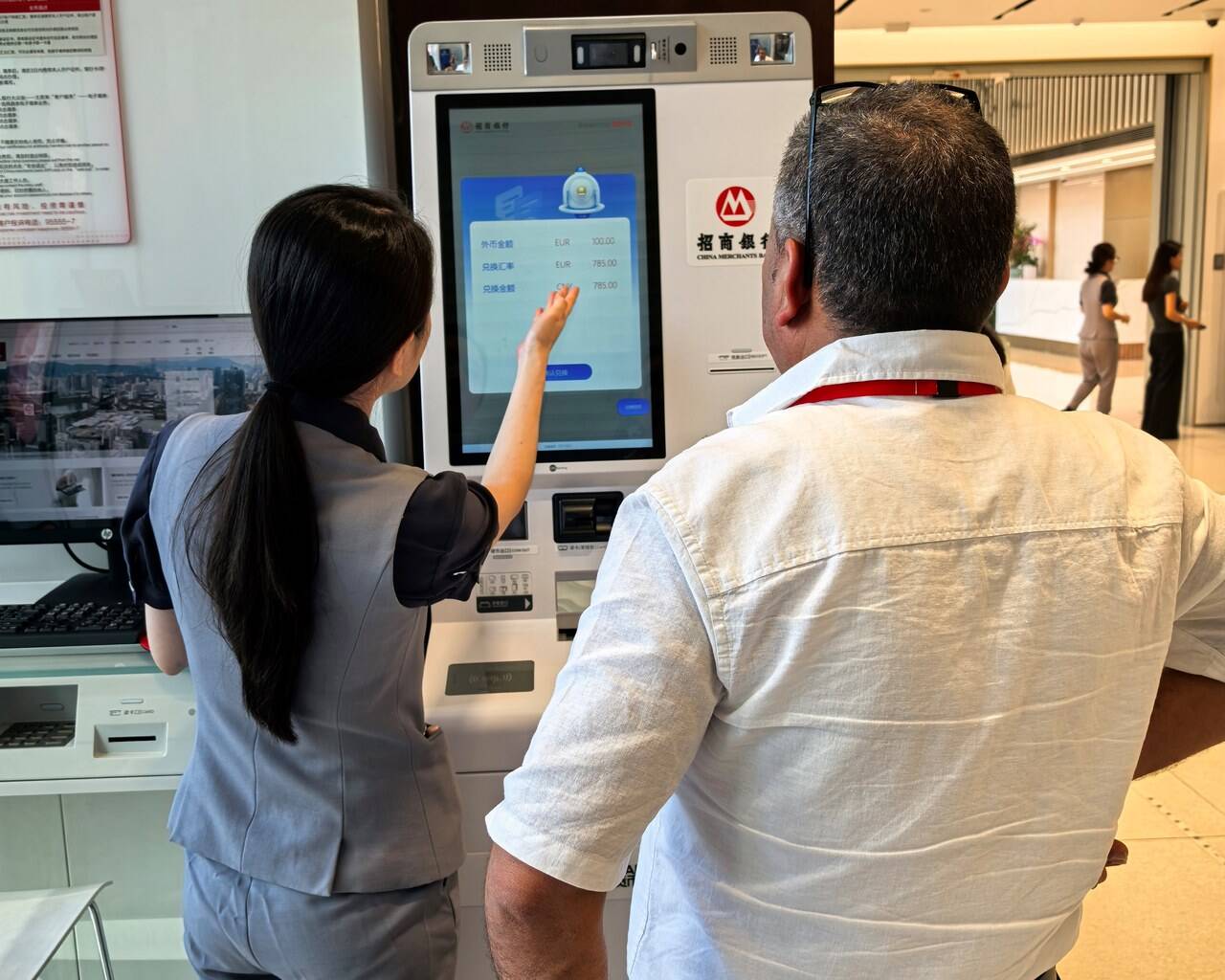 最新医保卡提取现金方法自助提款机方法分析(最方便真实的普洱医疗保障卡怎么提取现金方法)